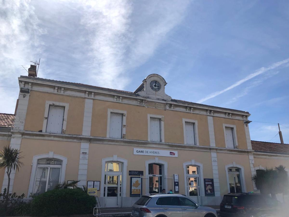 A La Gare ! T2 Hyeres Apartamento Exterior foto